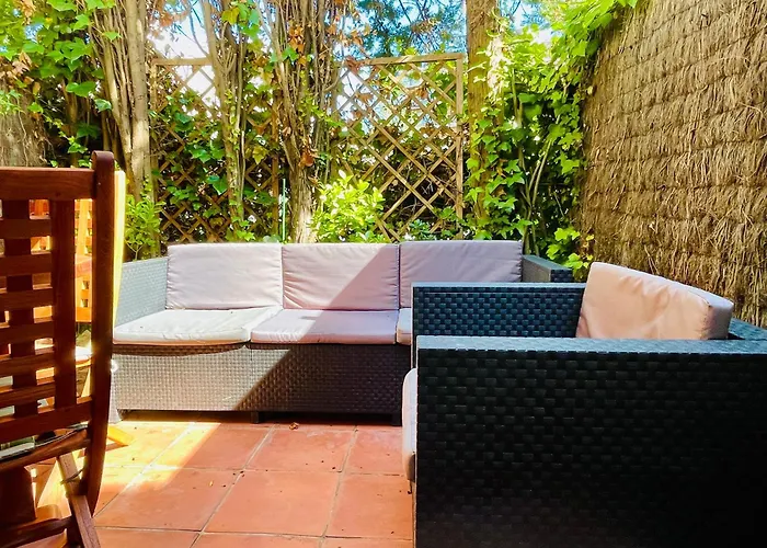 A La By Costabravaway Apartment *